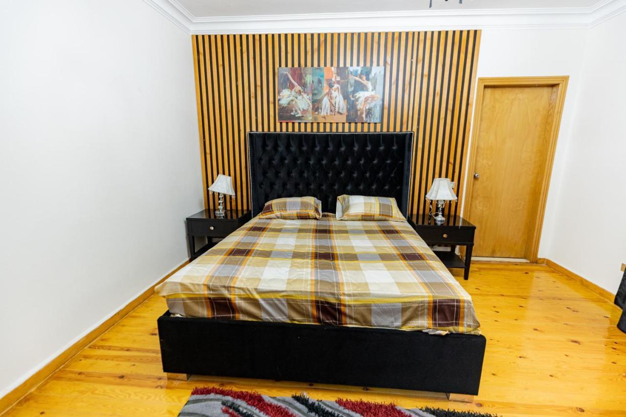 Modern Luxe Oak Orchid 3br W-free Wifi &parking Cairo