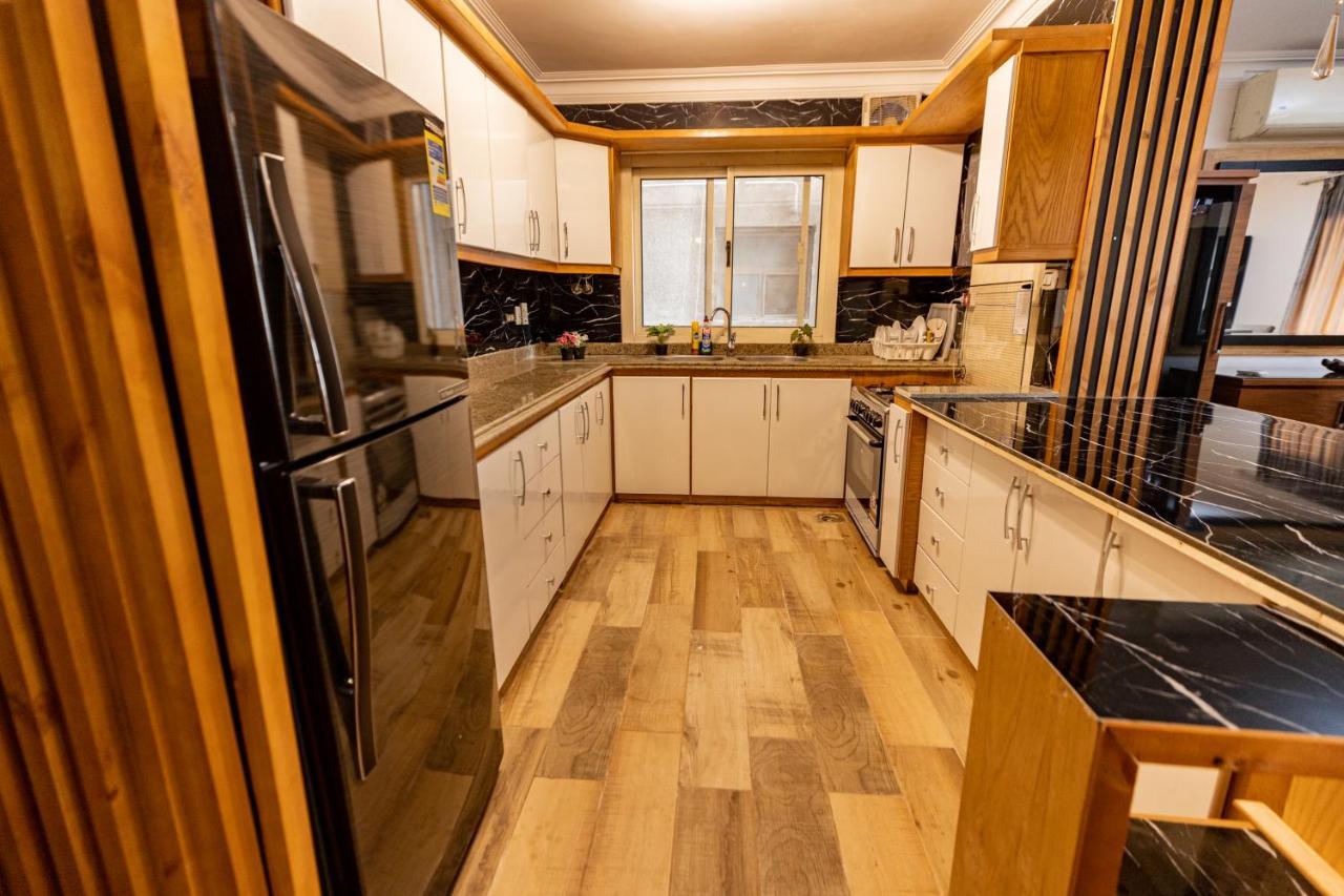 Modern Luxe Oak Orchid 3br W-free Wifi &parking Apartment