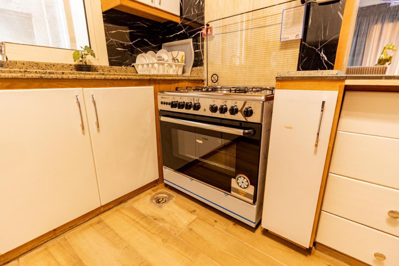 Modern Luxe Oak Orchid 3br W-free Wifi &parking Apartment *